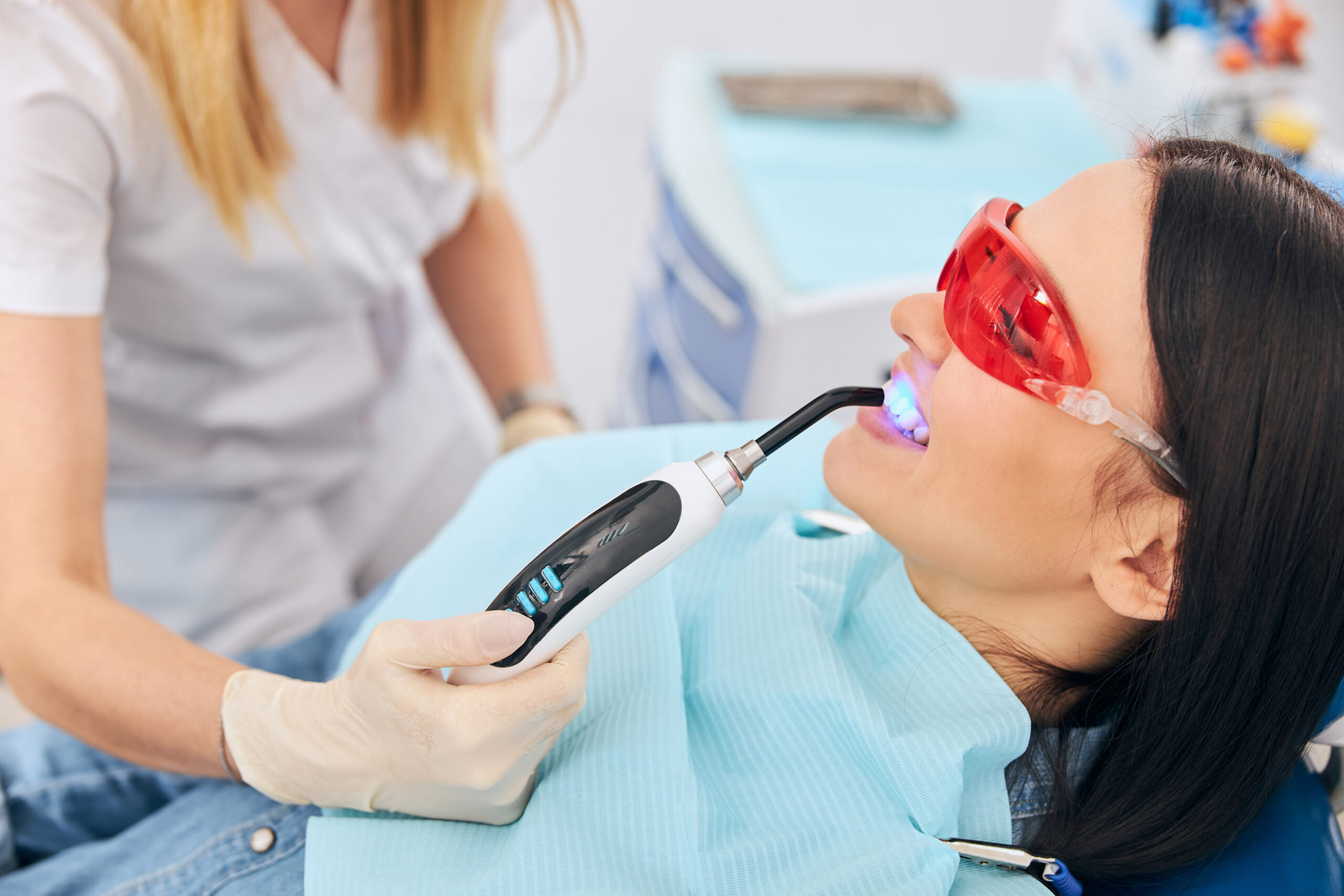cosmetic dentist