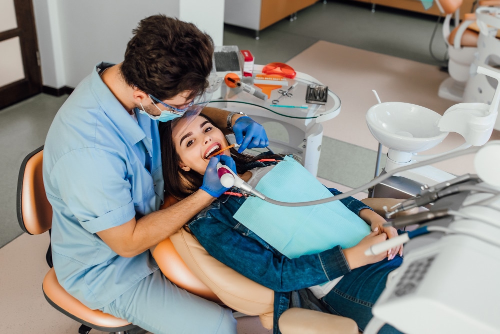 Bright Smiles: Your Guide to a Dental-Healthy New Year! Bright Smiles: Your Guide to a Dental-Healthy New Year!